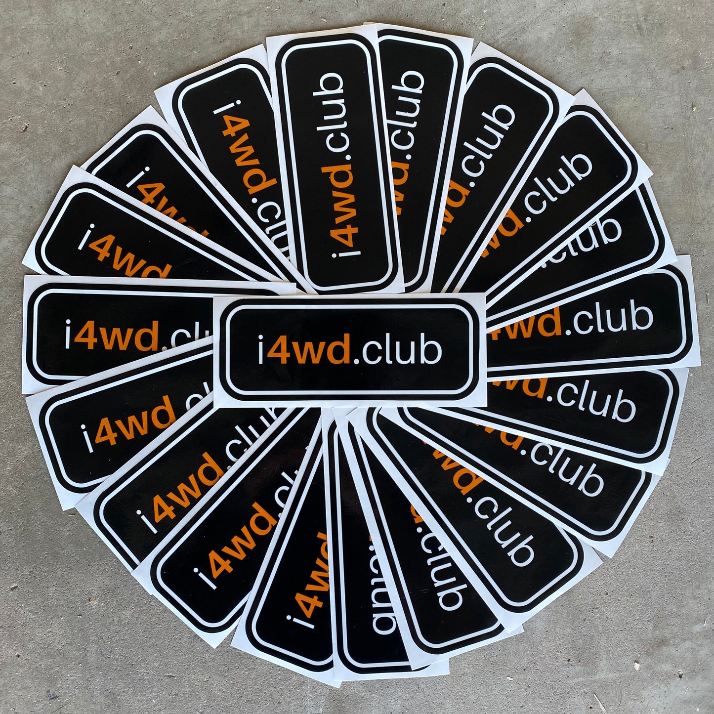 i4wd.club Plaque Logo Sticker